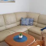 Mano