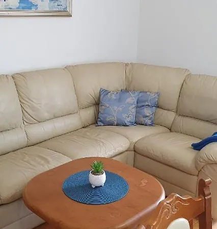 Mano